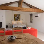 Bordeaux Village 아파트 *