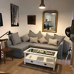 Bordeaux Village 아파트 블라이