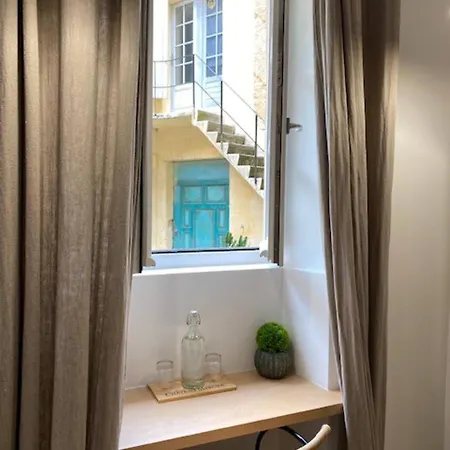 Bordeaux Village Apartment