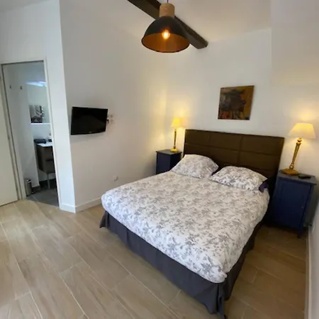 Bordeaux Village 아파트 *