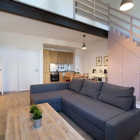 Bordeaux Village Apartment