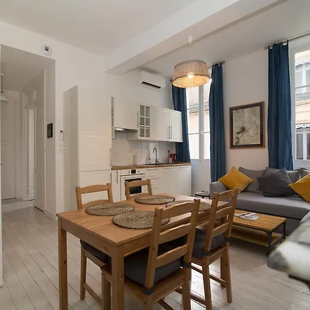 Bordeaux Village Апартаменты *