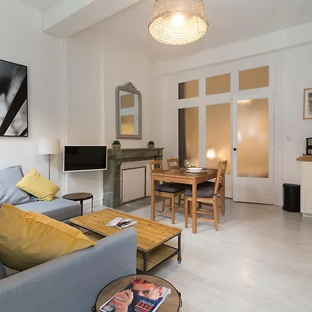 Bordeaux Village Apartmán *