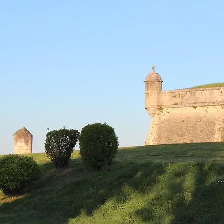 Bordeaux Village