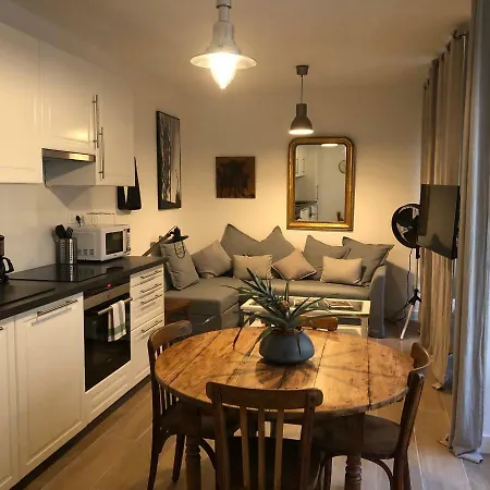 Bordeaux Village * Blaye